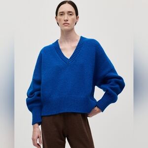 Babaa Winterskies Wool Jumper #75 V-neck - Like new - Open to trade